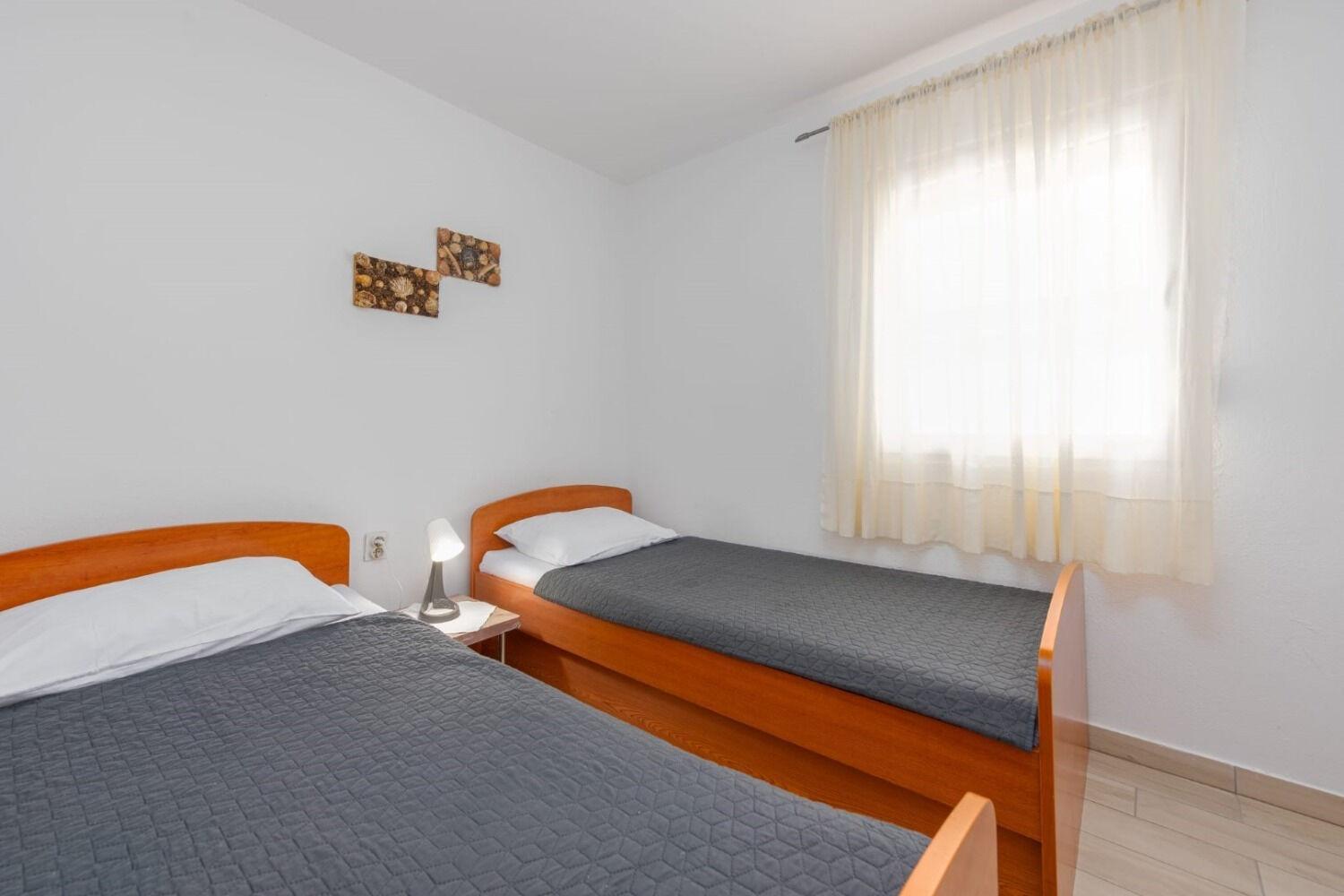 Apartments Mil - 30 M From Beach Ribarica Luaran gambar