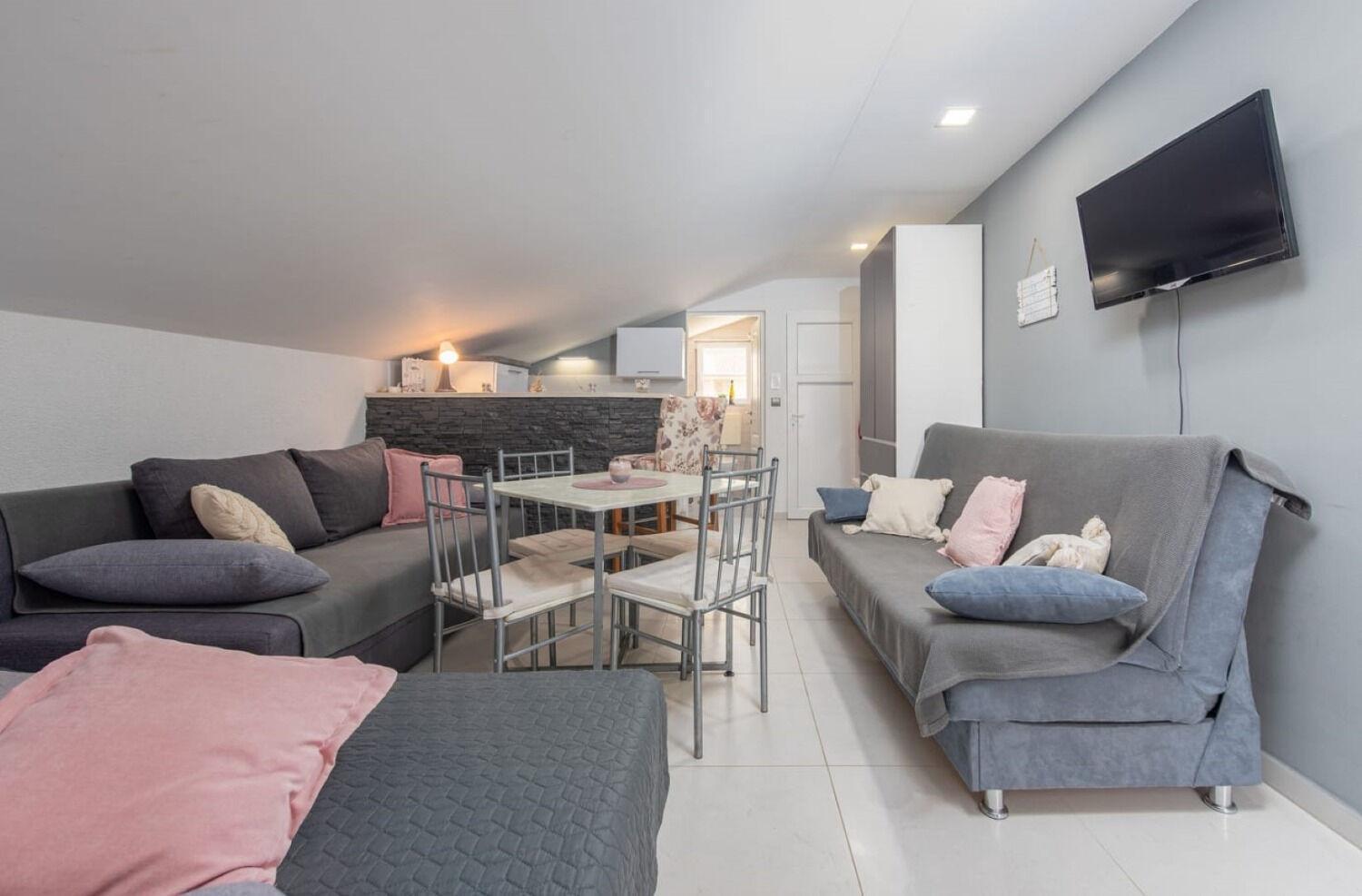 Apartments Mil - 30 M From Beach Ribarica Luaran gambar